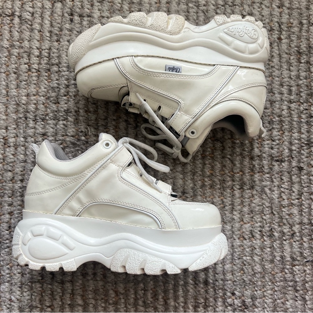 Buffalo London White Patent Leather chunky platform shoes